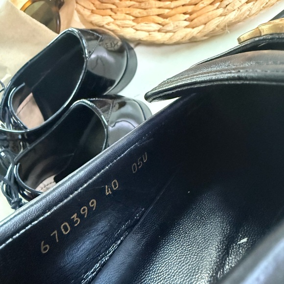 Gucci Black Leather Loafers for Women - Picture 3 of 4
